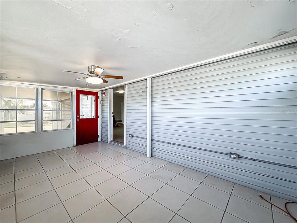 For Sale: $260,000 (4 beds, 2 baths, 1430 Square Feet)