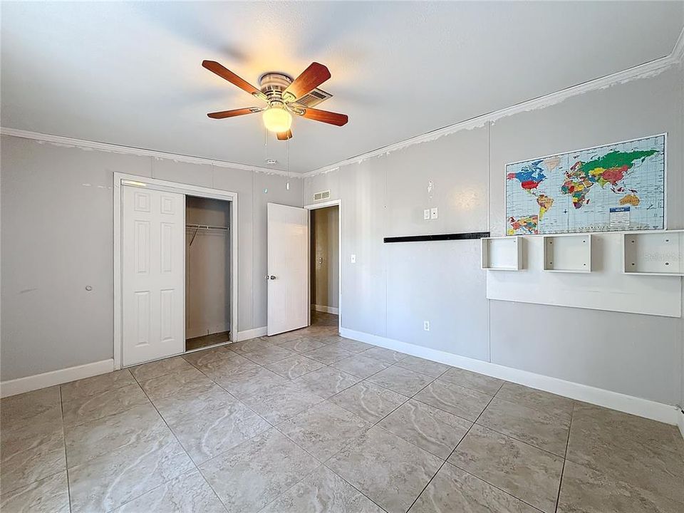 For Sale: $260,000 (4 beds, 2 baths, 1430 Square Feet)