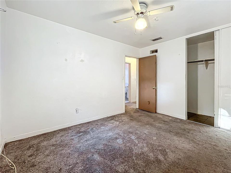 For Sale: $234,900 (2 beds, 1 baths, 776 Square Feet)