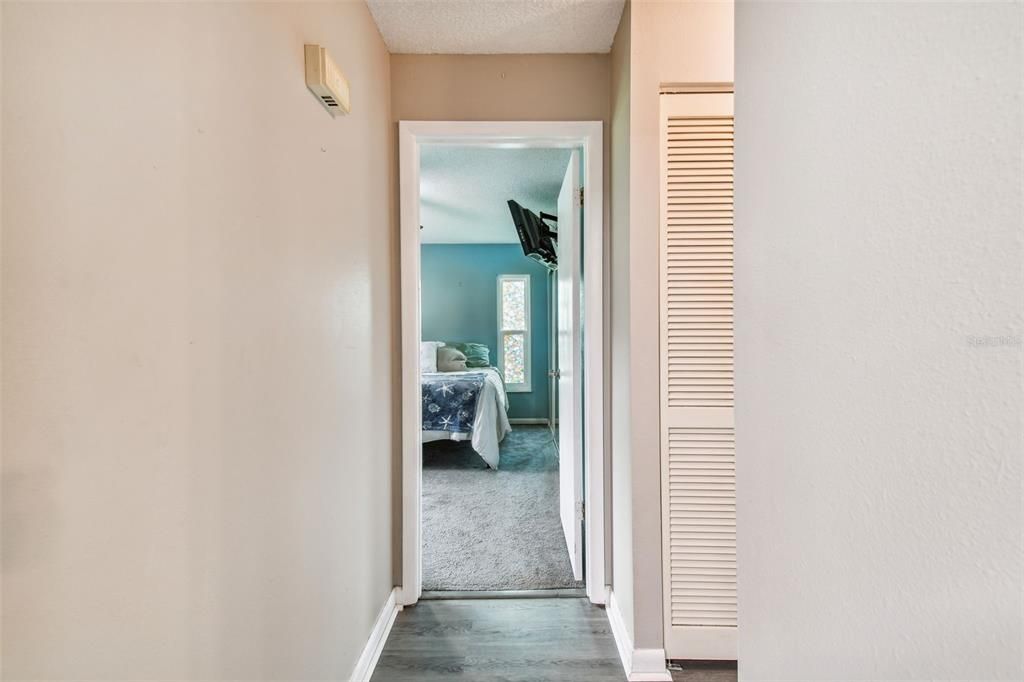 For Sale: $335,000 (2 beds, 2 baths, 1222 Square Feet)