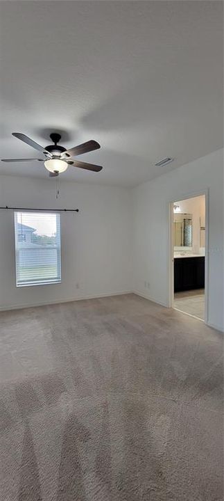 For Rent: $2,400 (3 beds, 2 baths, 1704 Square Feet)