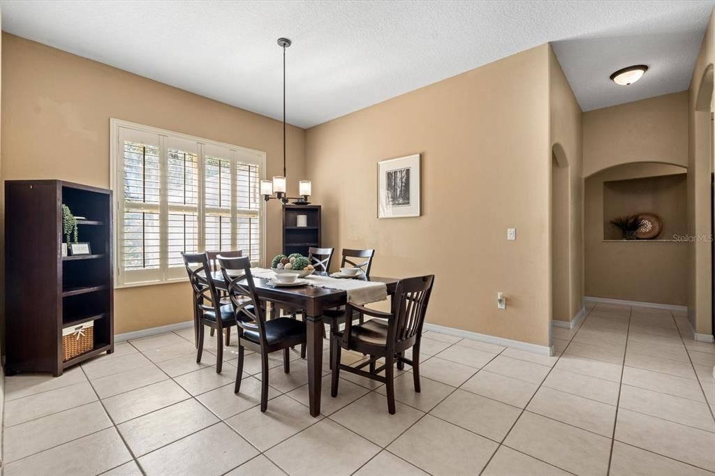 Active With Contract: $439,000 (4 beds, 2 baths, 2284 Square Feet)