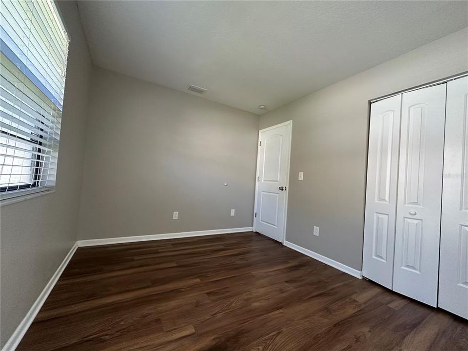 For Sale: $165,000 (2 beds, 2 baths, 875 Square Feet)