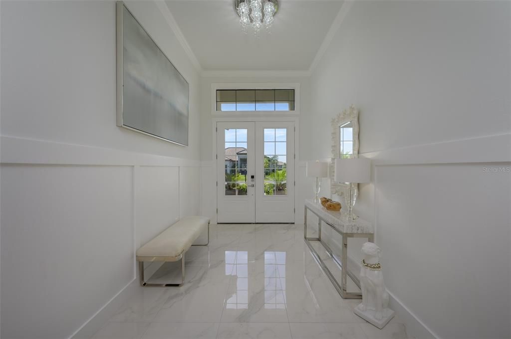 12 foot foyer entry with porcelain tile floors