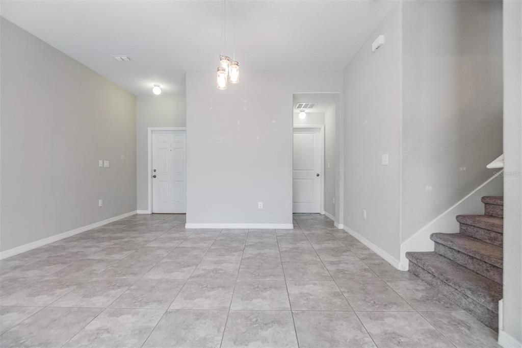 For Sale: $417,000 (4 beds, 2 baths, 2000 Square Feet)