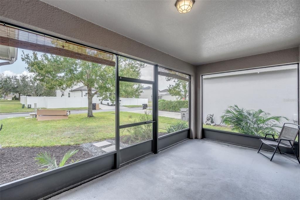 Rear patio (Screened-in)