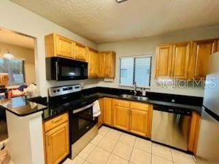 For Sale: $186,900 (2 beds, 2 baths, 1021 Square Feet)