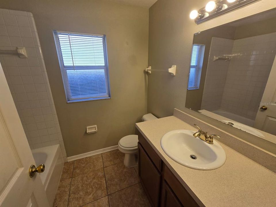 For Sale: $299,900 (3 beds, 2 baths, 1642 Square Feet)