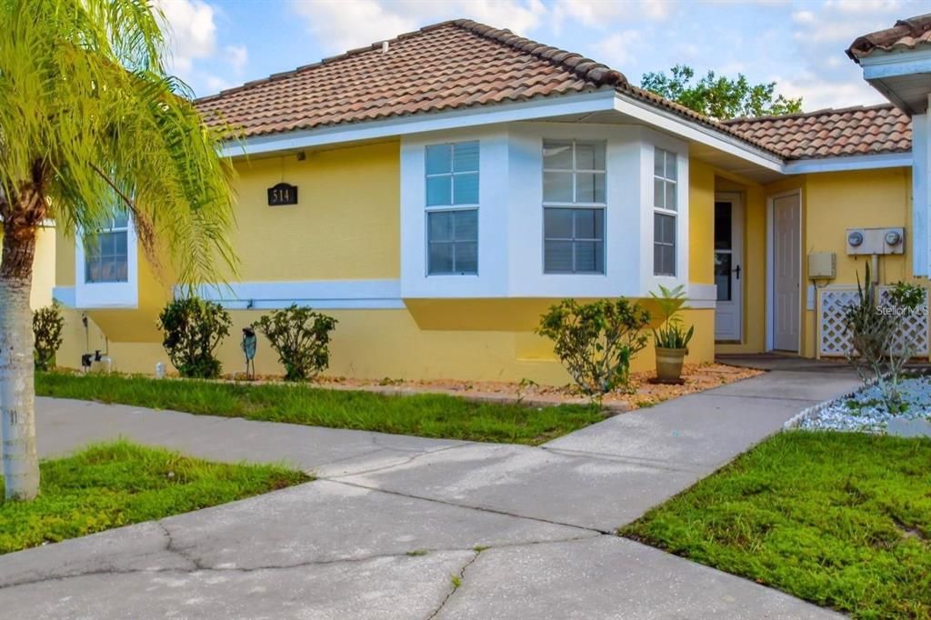 For Rent: $1,600 (3 beds, 2 baths, 1122 Square Feet)