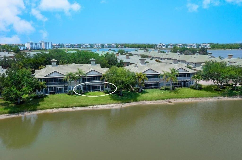 For Sale: $725,000 (3 beds, 2 baths, 1983 Square Feet)