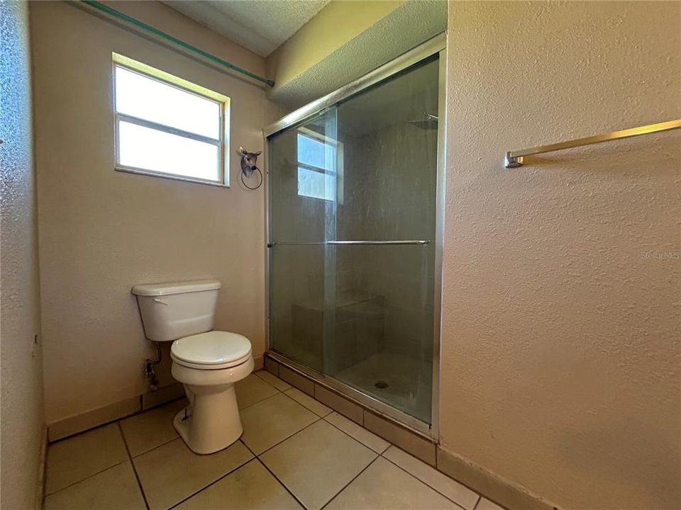 For Sale: $259,900 (3 beds, 2 baths, 1467 Square Feet)