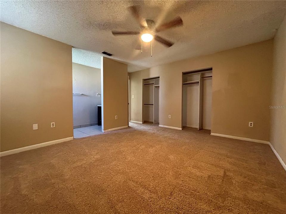 For Sale: $259,900 (3 beds, 2 baths, 1467 Square Feet)