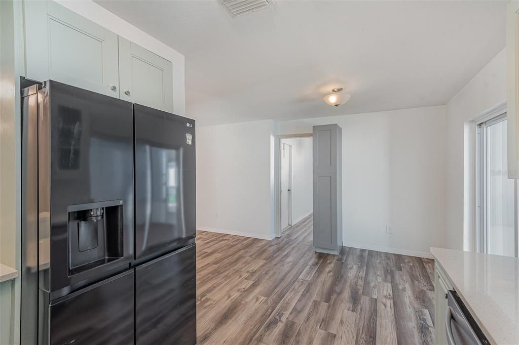 For Sale: $329,000 (3 beds, 2 baths, 1245 Square Feet)