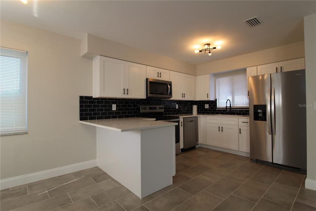 For Sale: $459,900 (3 beds, 2 baths, 1703 Square Feet)