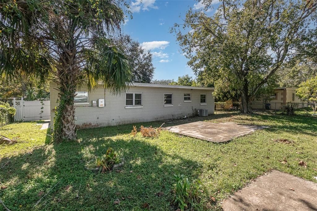 For Sale: $259,000 (3 beds, 1 baths, 1093 Square Feet)