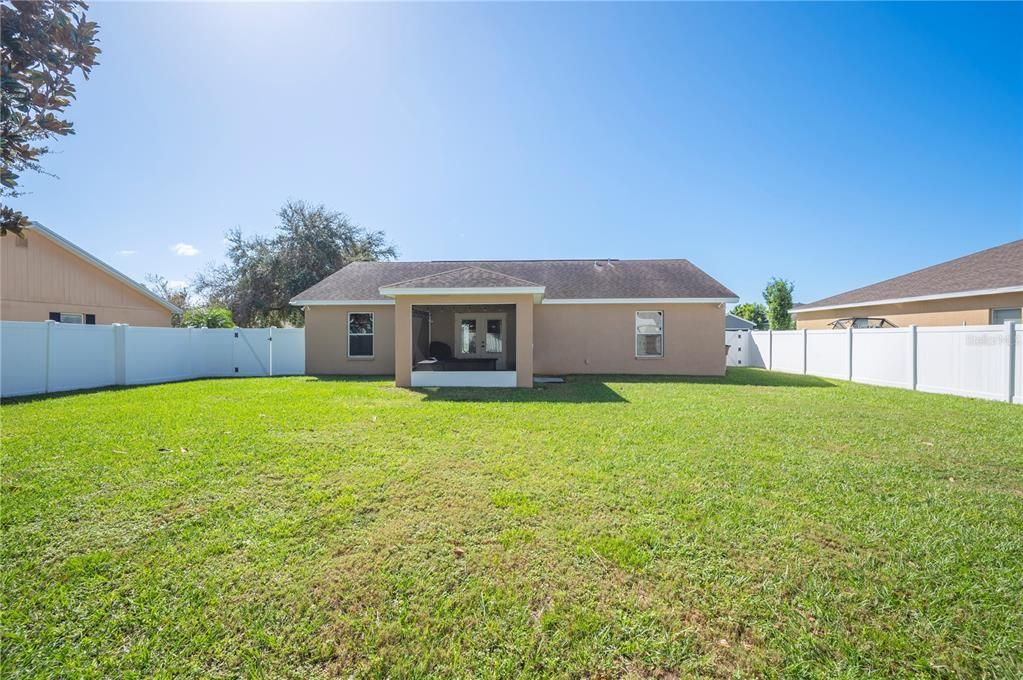 Active With Contract: $312,500 (3 beds, 2 baths, 1303 Square Feet)