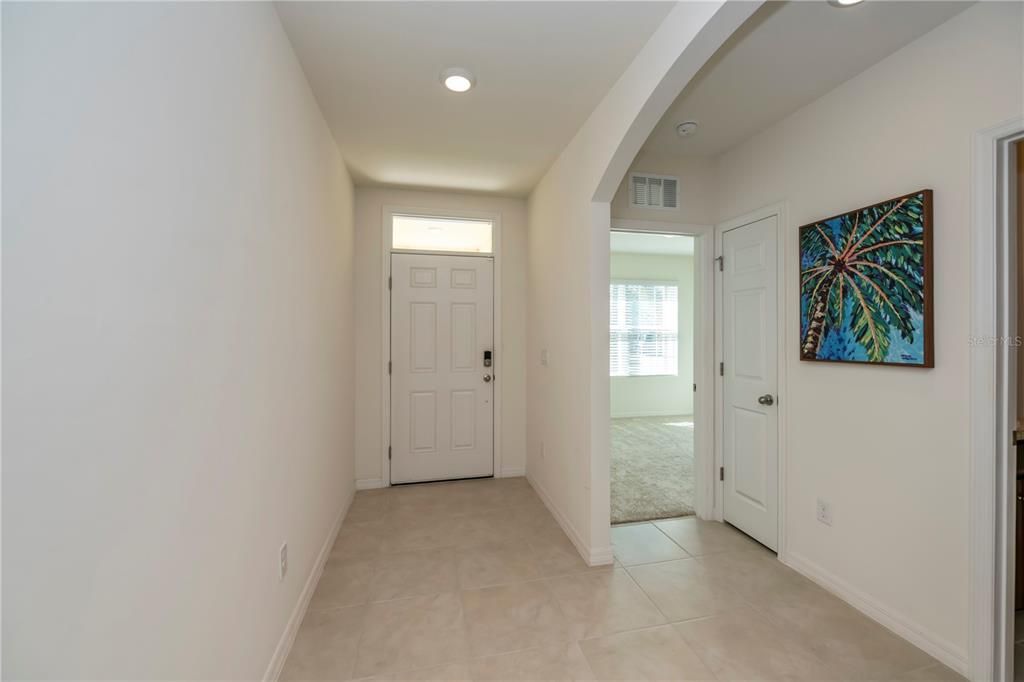 For Sale: $325,000 (3 beds, 2 baths, 1683 Square Feet)