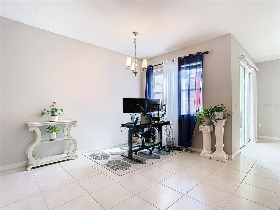 For Sale: $475,000 (3 beds, 2 baths, 1912 Square Feet)