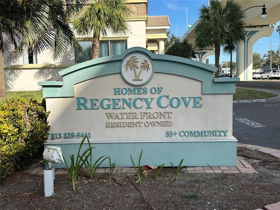 Regency Cove Entrance Sign