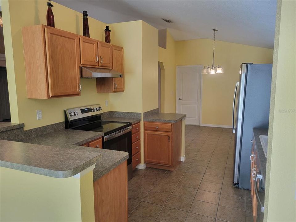 For Sale: $299,900 (3 beds, 2 baths, 1650 Square Feet)