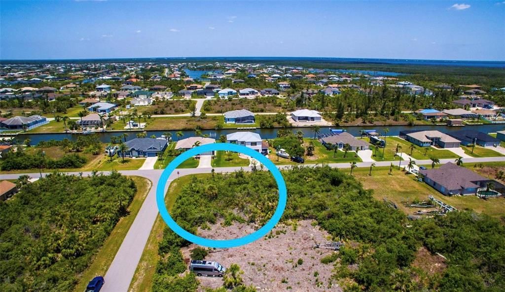 На продажу: $49,900 (0.33 acres)