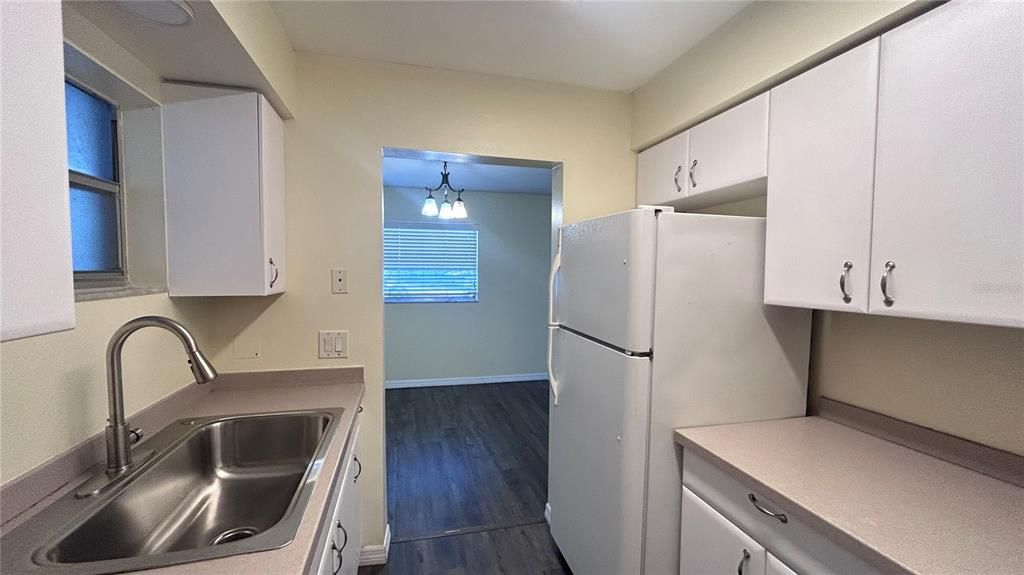 For Rent: $1,450 (2 beds, 2 baths, 962 Square Feet)