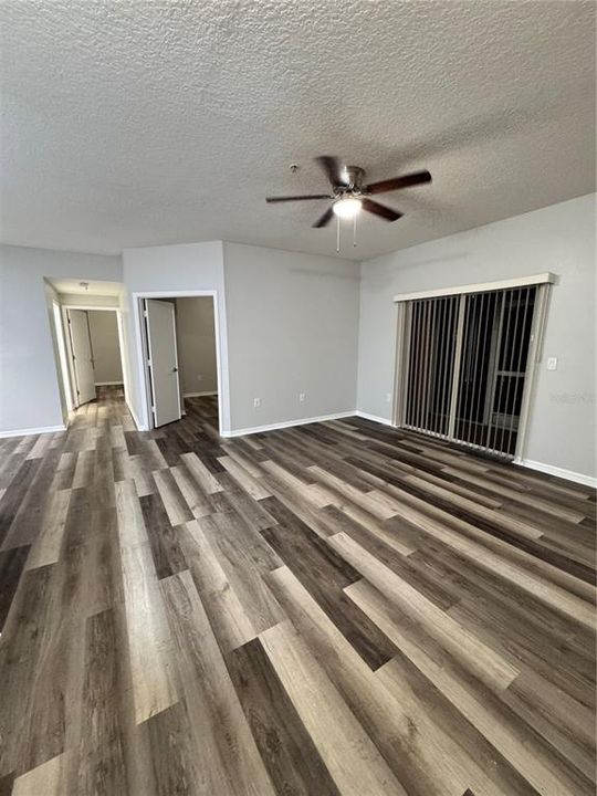 For Rent: $1,600 (2 beds, 1 baths, 1093 Square Feet)