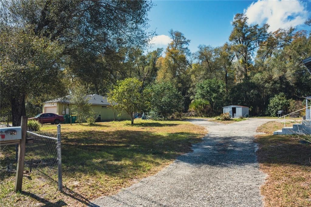 For Sale: $285,000 (3 beds, 2 baths, 1372 Square Feet)