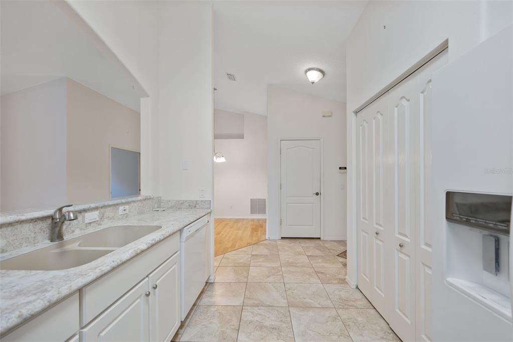 For Sale: $294,500 (3 beds, 2 baths, 1453 Square Feet)