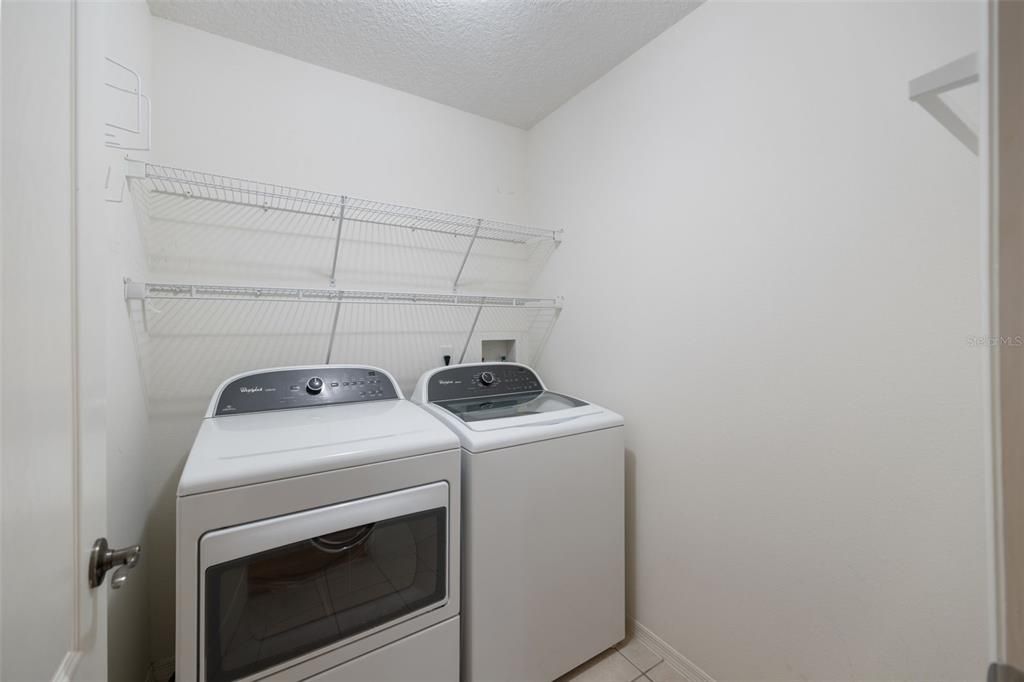 For Sale: $294,500 (3 beds, 2 baths, 1453 Square Feet)