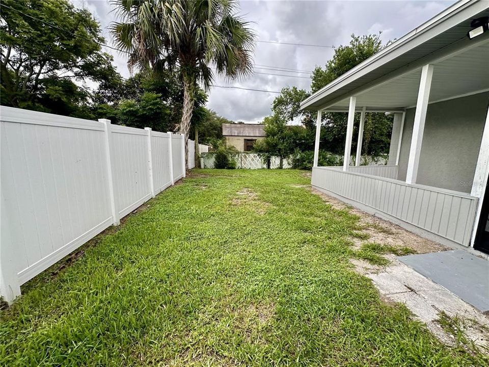 For Sale: $324,900 (3 beds, 2 baths, 1290 Square Feet)