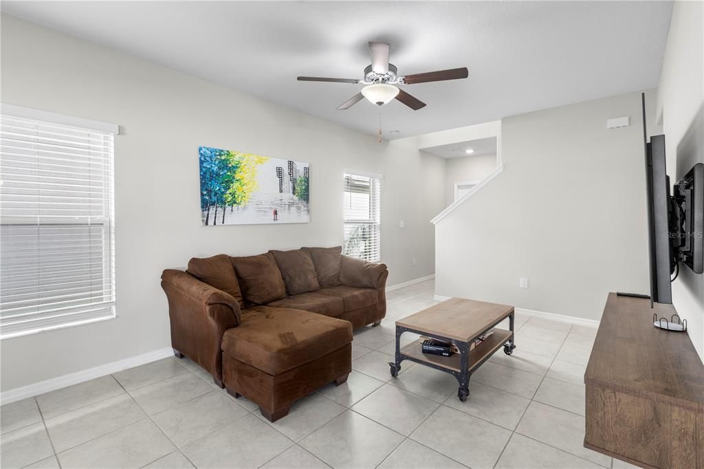 For Sale: $365,000 (3 beds, 2 baths, 1568 Square Feet)