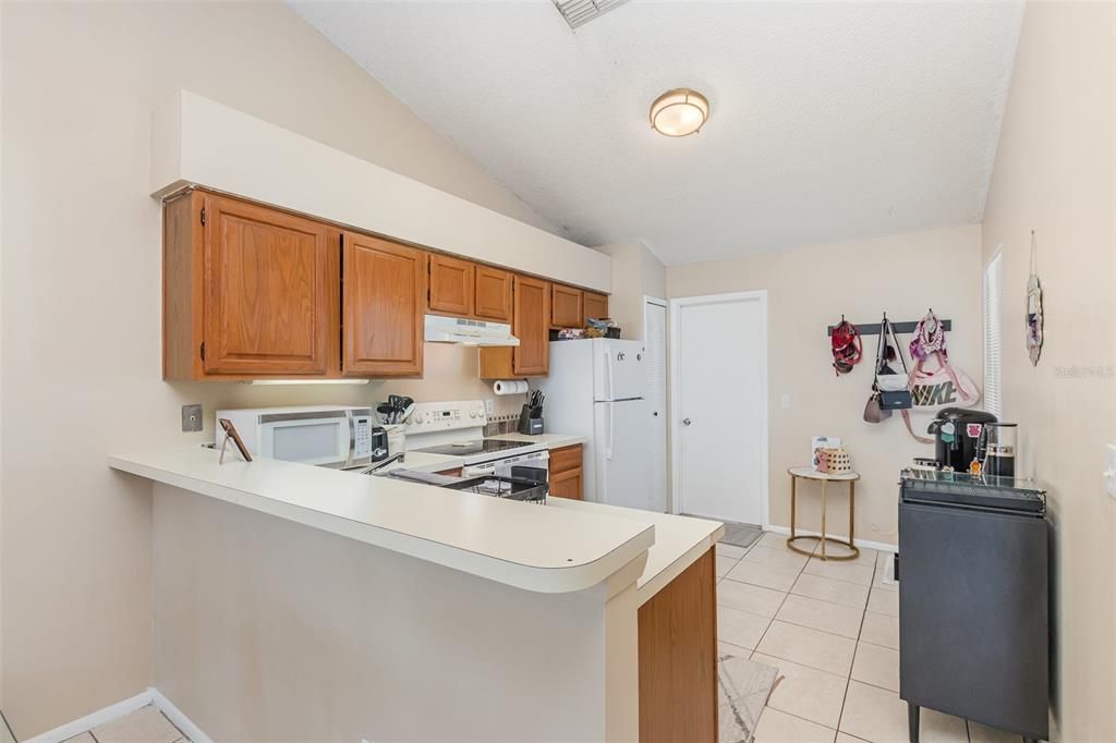 For Sale: $315,000 (3 beds, 2 baths, 1183 Square Feet)