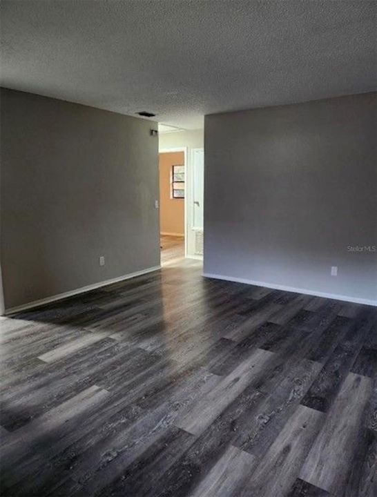 For Rent: $1,395 (2 beds, 1 baths, 780 Square Feet)