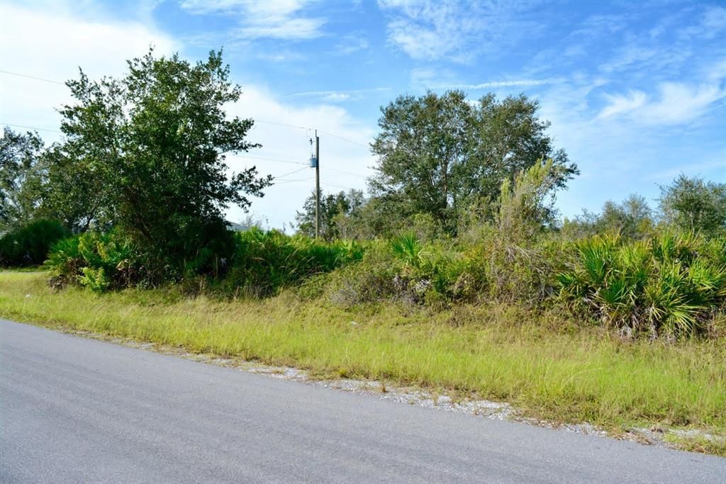 En Venta: $30,000 (0.25 acres)