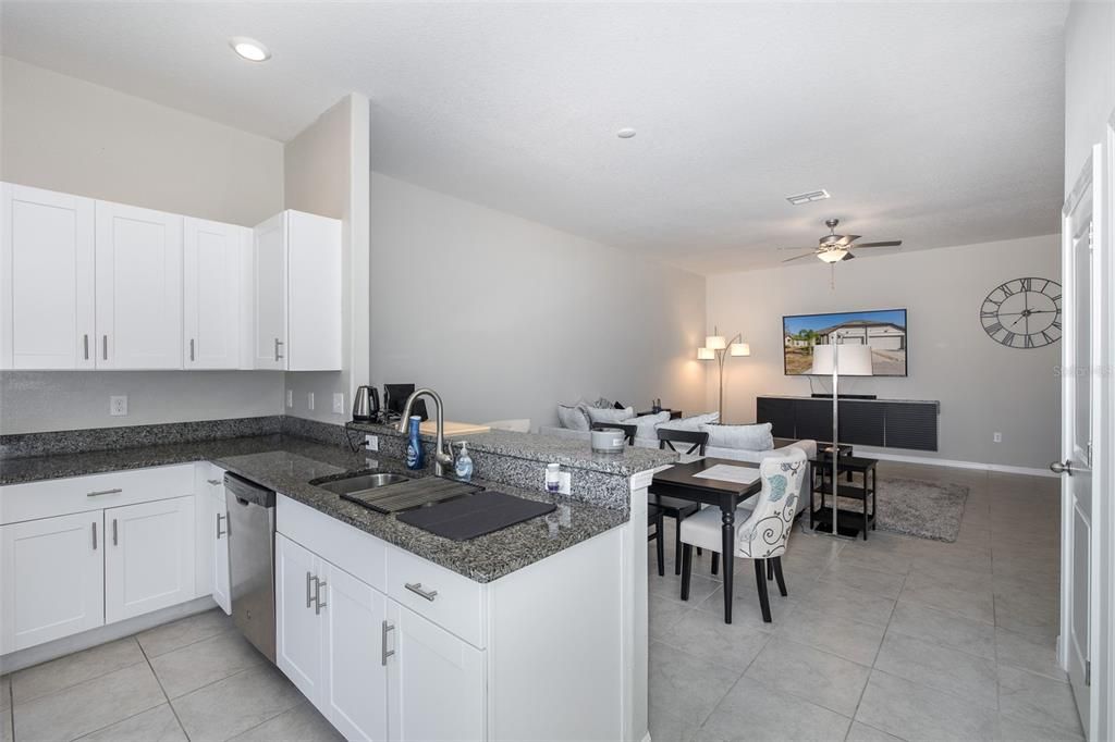 For Sale: $279,900 (3 beds, 2 baths, 1495 Square Feet)