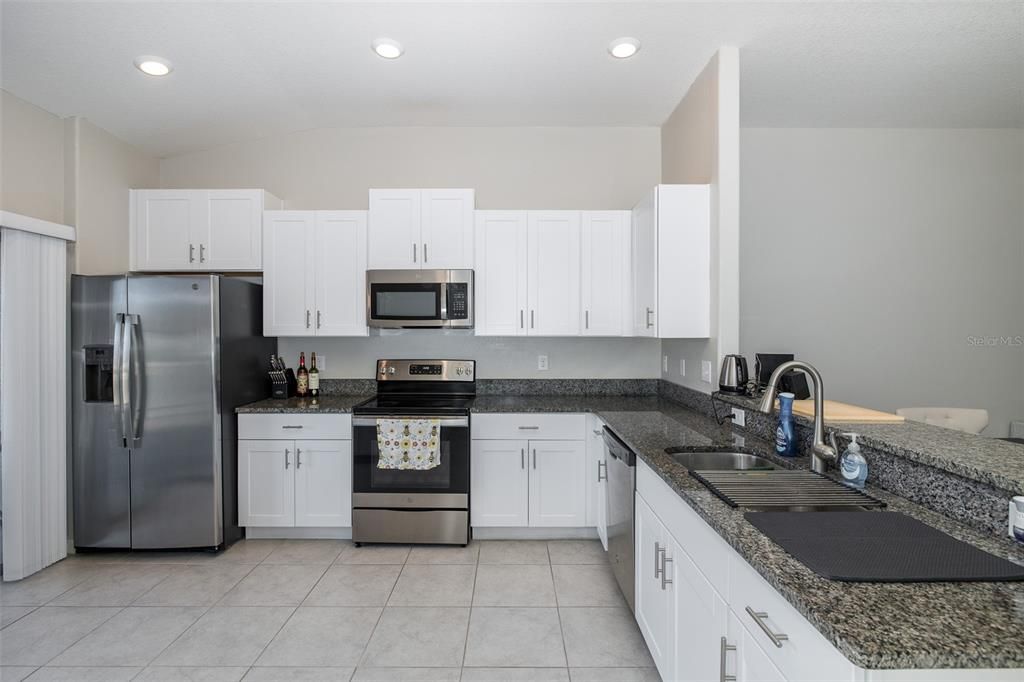 For Sale: $279,900 (3 beds, 2 baths, 1495 Square Feet)