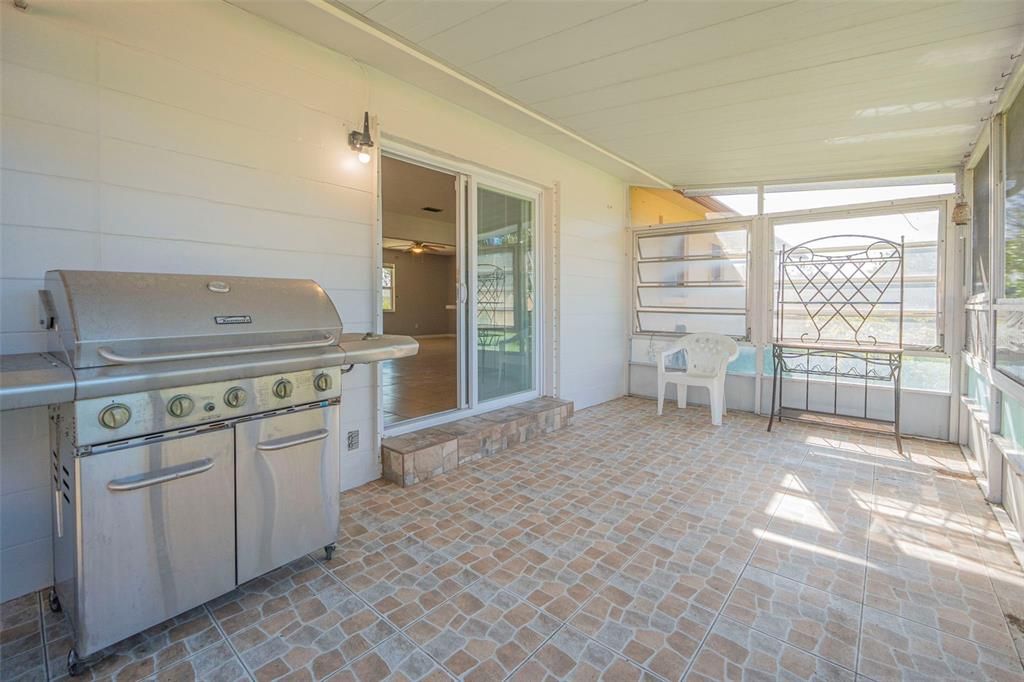 Screened Porch