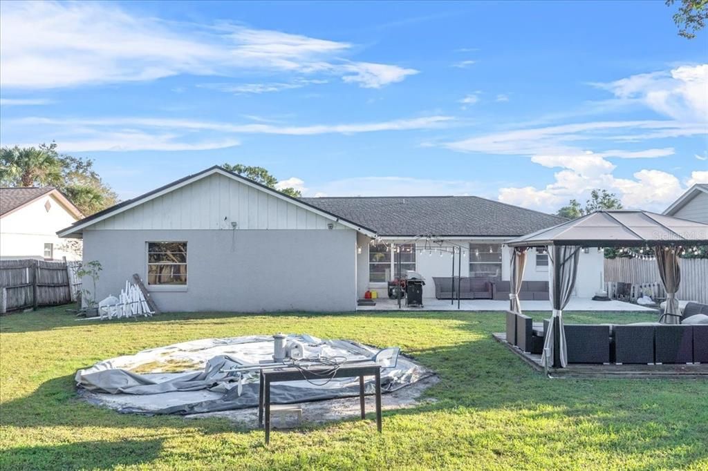 For Sale: $390,000 (3 beds, 2 baths, 1639 Square Feet)