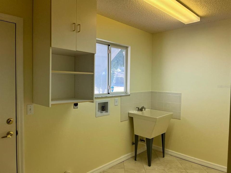 For Sale: $204,000 (2 beds, 2 baths, 1798 Square Feet)