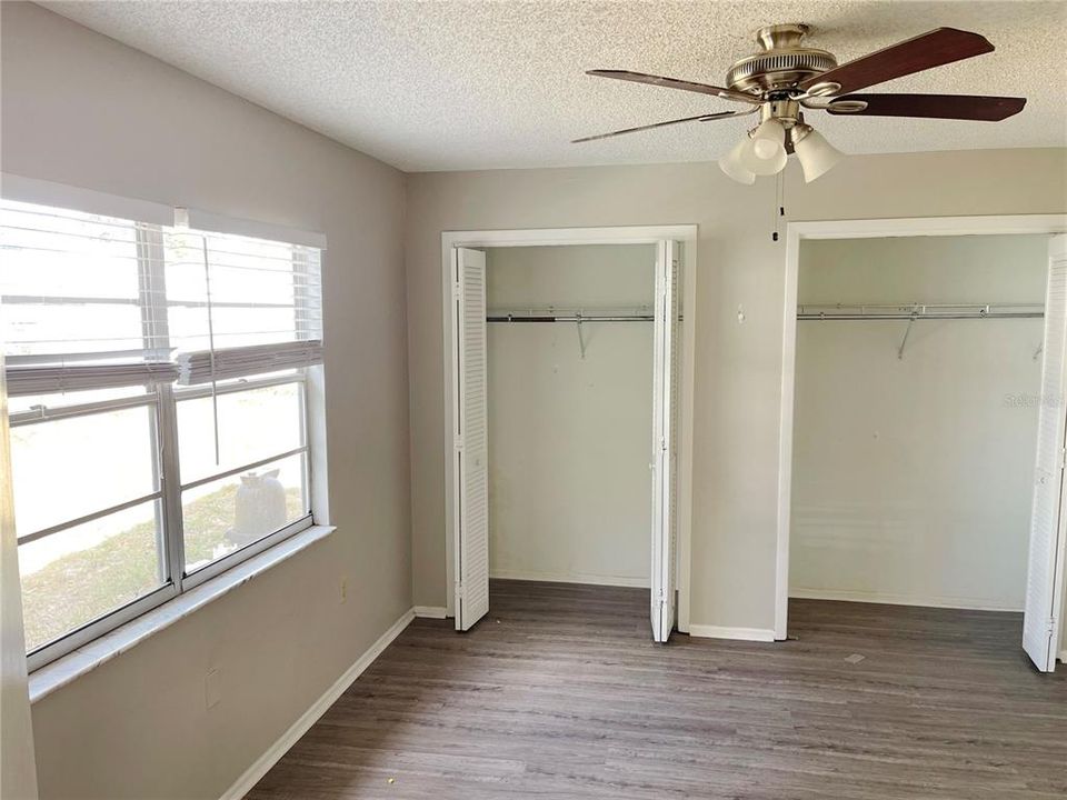 For Sale: $289,900 (3 beds, 2 baths, 1466 Square Feet)