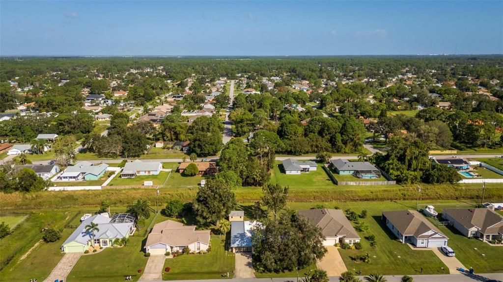 For Sale: $300,000 (3 beds, 2 baths, 1400 Square Feet)