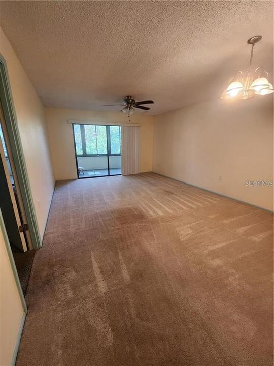 For Rent: $2,000 (2 beds, 2 baths, 940 Square Feet)