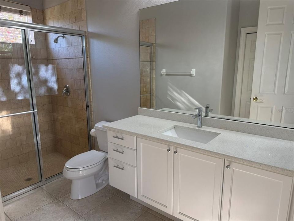 Large Bathroom 2