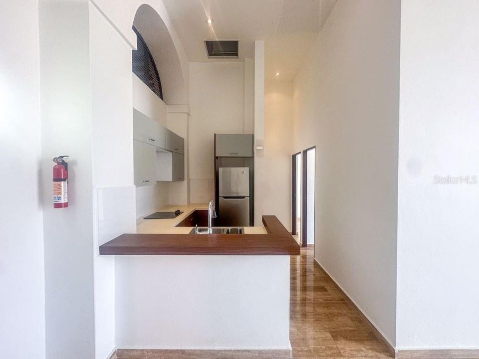 For Sale: $485,000 (2 beds, 1 baths, 675 Square Feet)