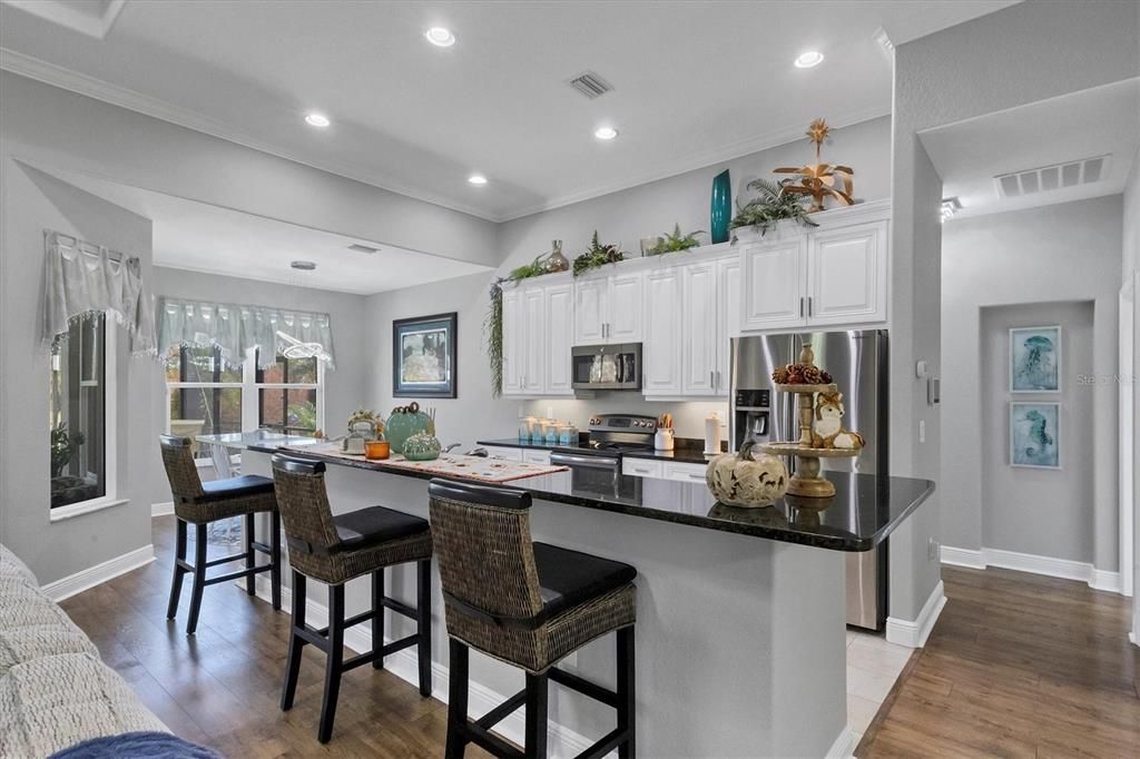 Spacious Breakfast Bar & Kitchen