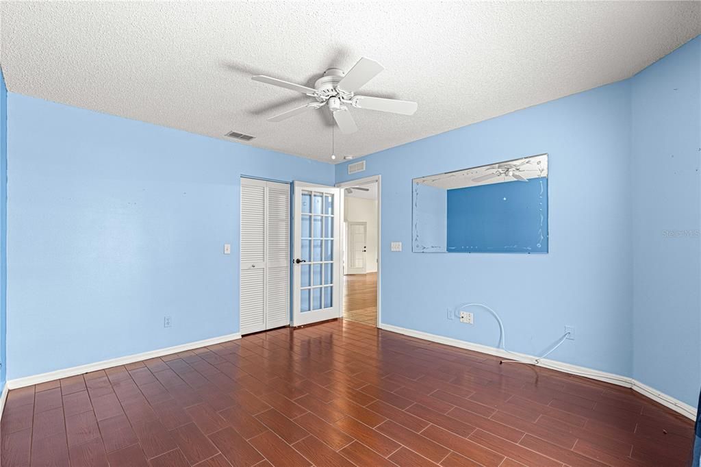 For Sale: $264,500 (3 beds, 2 baths, 1582 Square Feet)