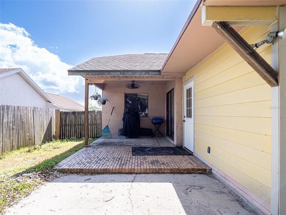 For Sale: $285,000 (3 beds, 2 baths, 1234 Square Feet)