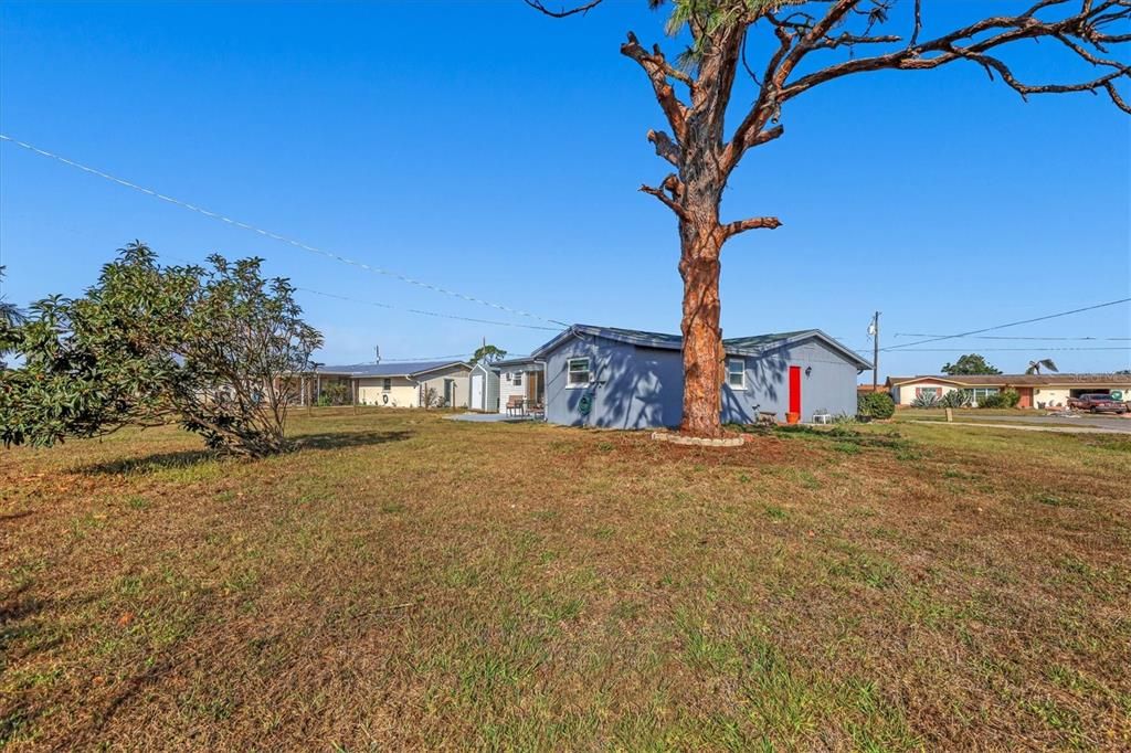 For Sale: $220,000 (3 beds, 2 baths, 1497 Square Feet)