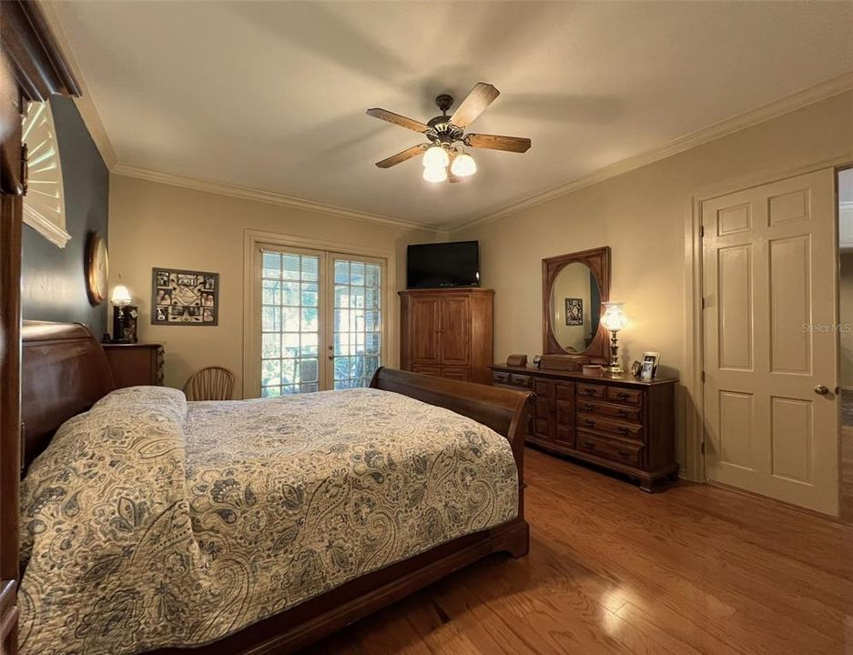 principal bedroom - French doors to patio